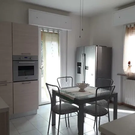 Funny Holidays In Luxury House Apartman Riccione